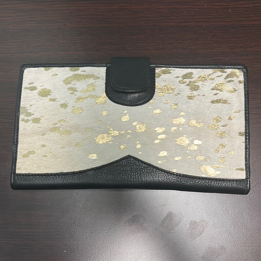 Lauren Lane
Genuine Leather and Hide Travel Wallet